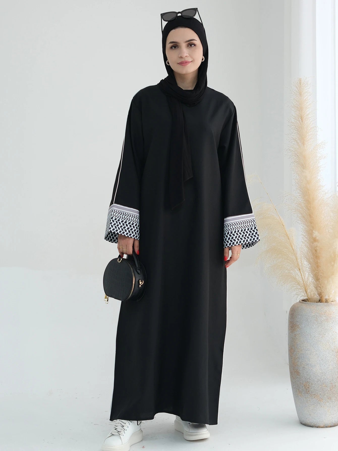 Elegant Ramadan Abaya – Open Cardigan Style for Eid
