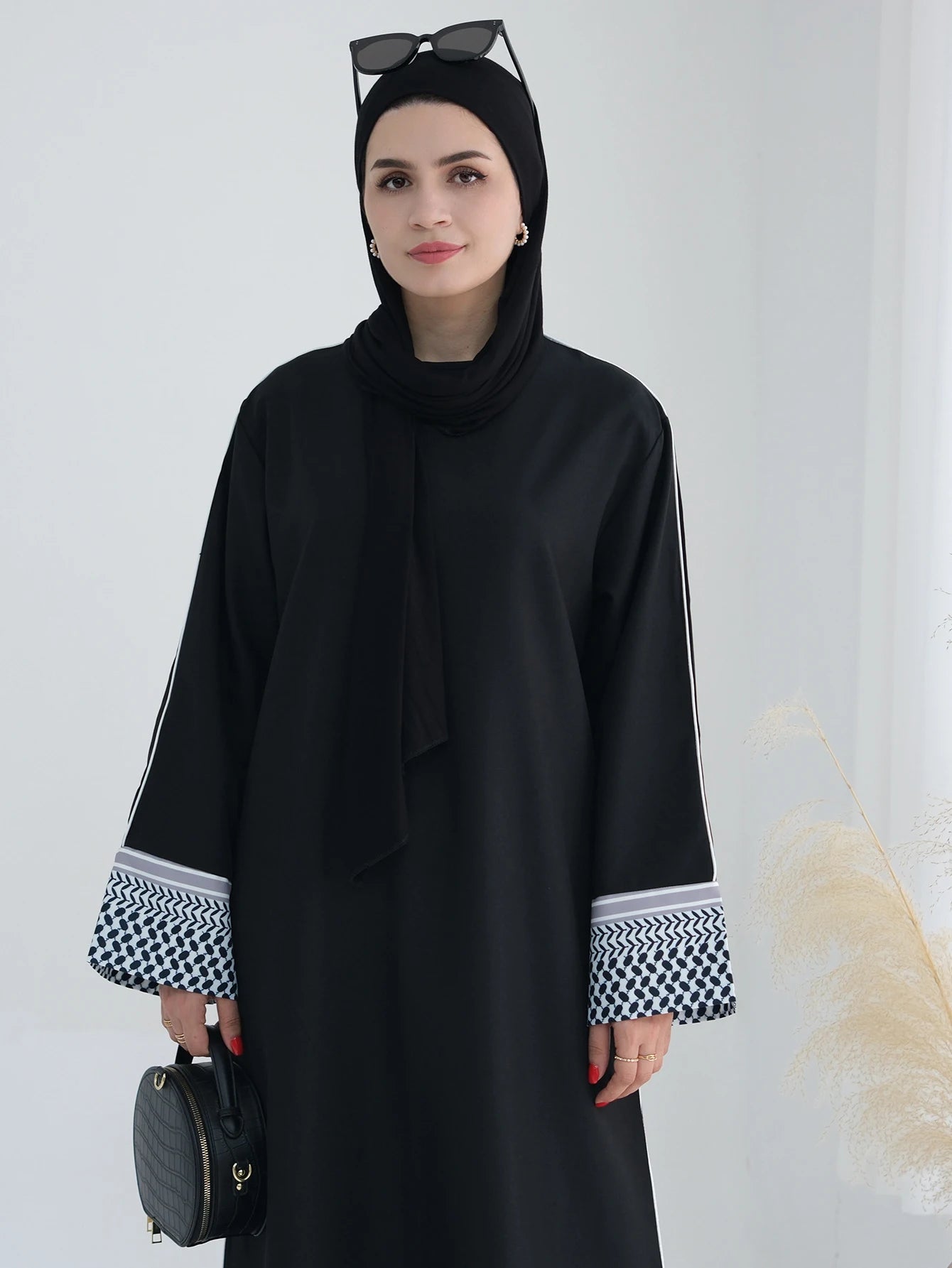 Elegant Ramadan Abaya – Open Cardigan Style for Eid