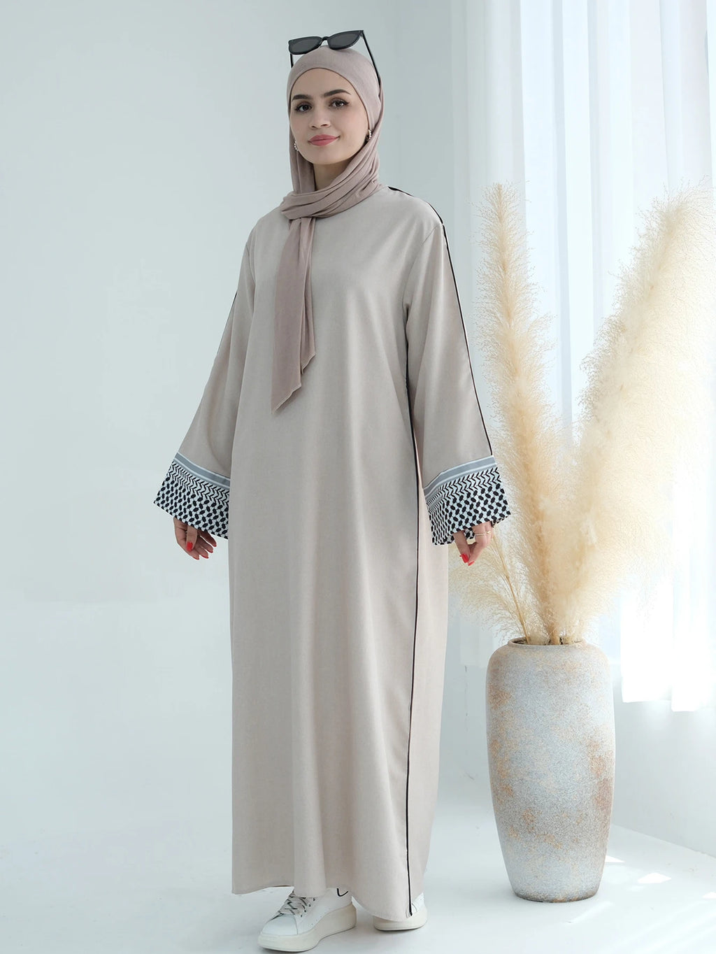 Elegant Ramadan Abaya – Open Cardigan Style for Eid