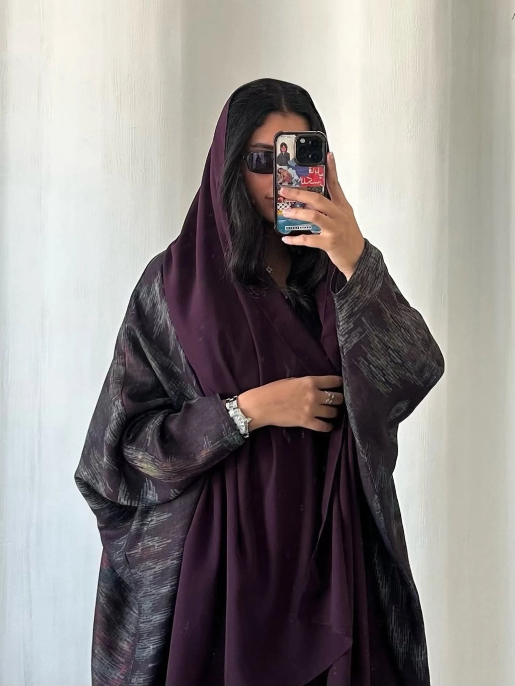 Open Front Abaya with Hijab – Elegant Middle Eastern Style